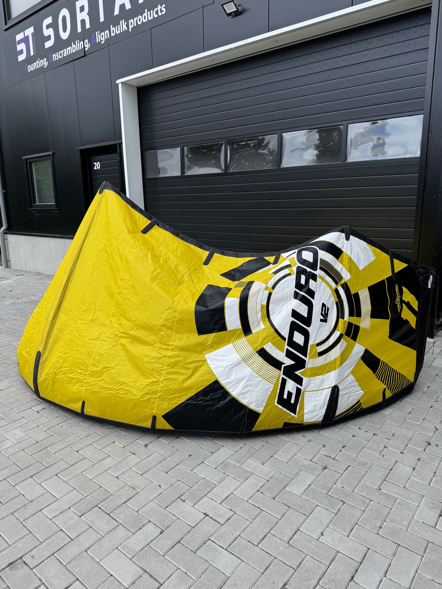 Enduro V2 11m + Ten The Act 135x40 + Ozone Bar