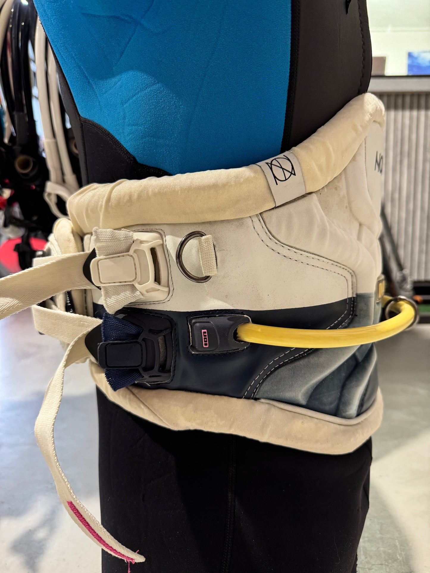 Ion Nova Heuptrapeze Dames maat L