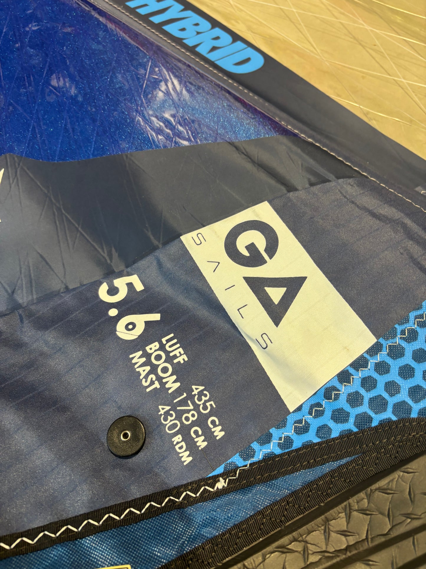 Gaastra Hybrid 5.6 + Windgear 430 RDM C30