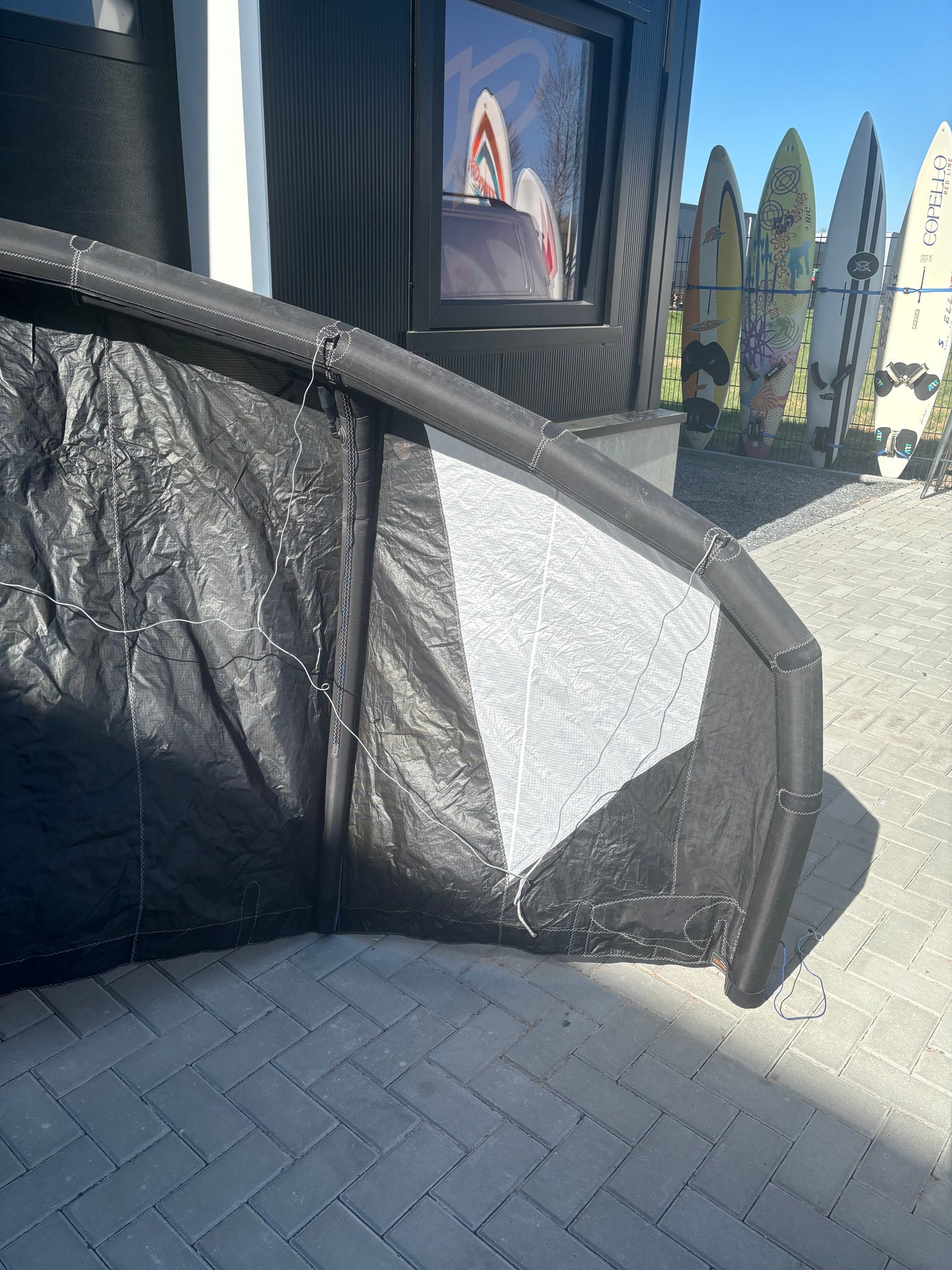 Complete kiteset | Ozone Catalyst 9m2 + North Gonzales 134x40 board + Bar + Pomp + Leash