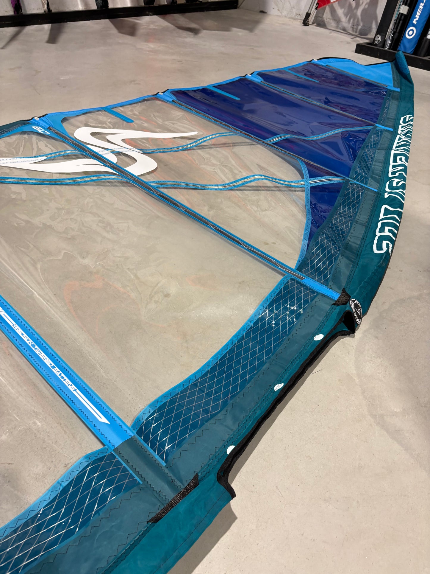 (Gereserveerd) Simmer Style V-Max 6.0 + Windgear 430 RDM C60