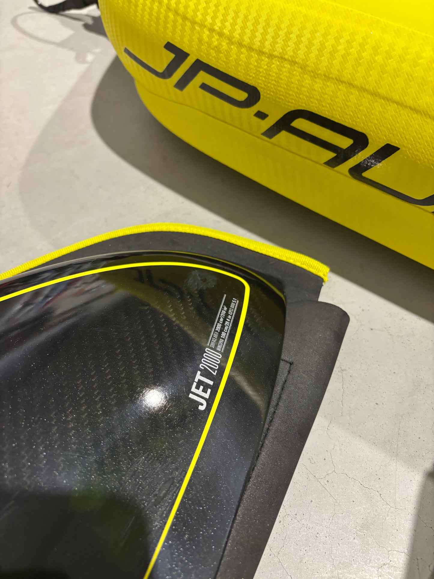 Complete Wingfoil set : JP Wingair 6.0/130L + Naish Jet 2000 + Naish Wing 4.6