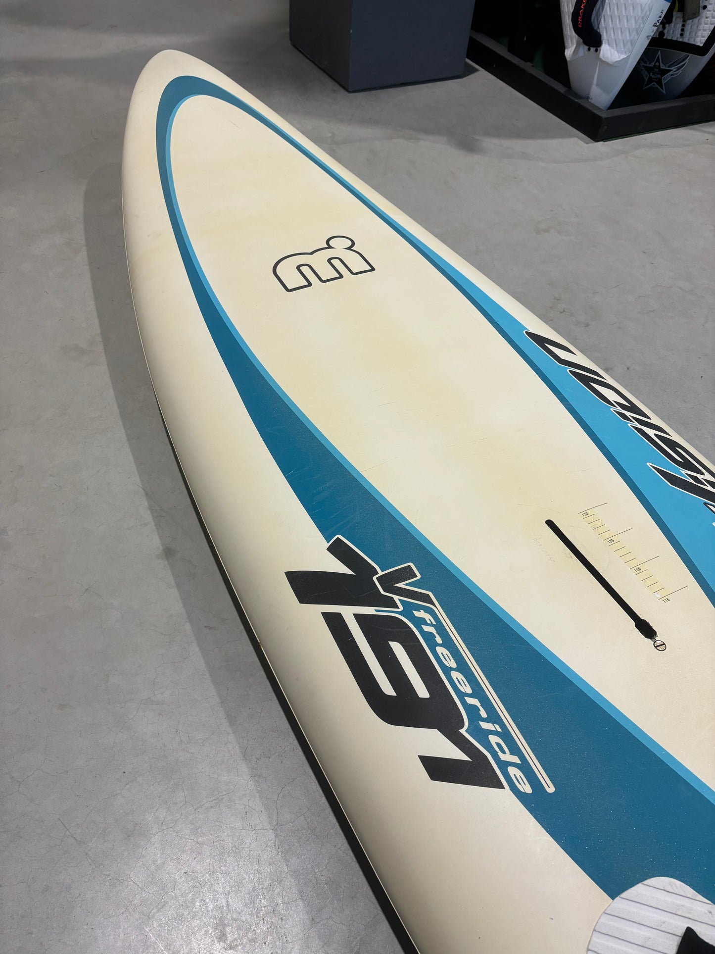 (Gereserveerd) Mistral Vision - 191L