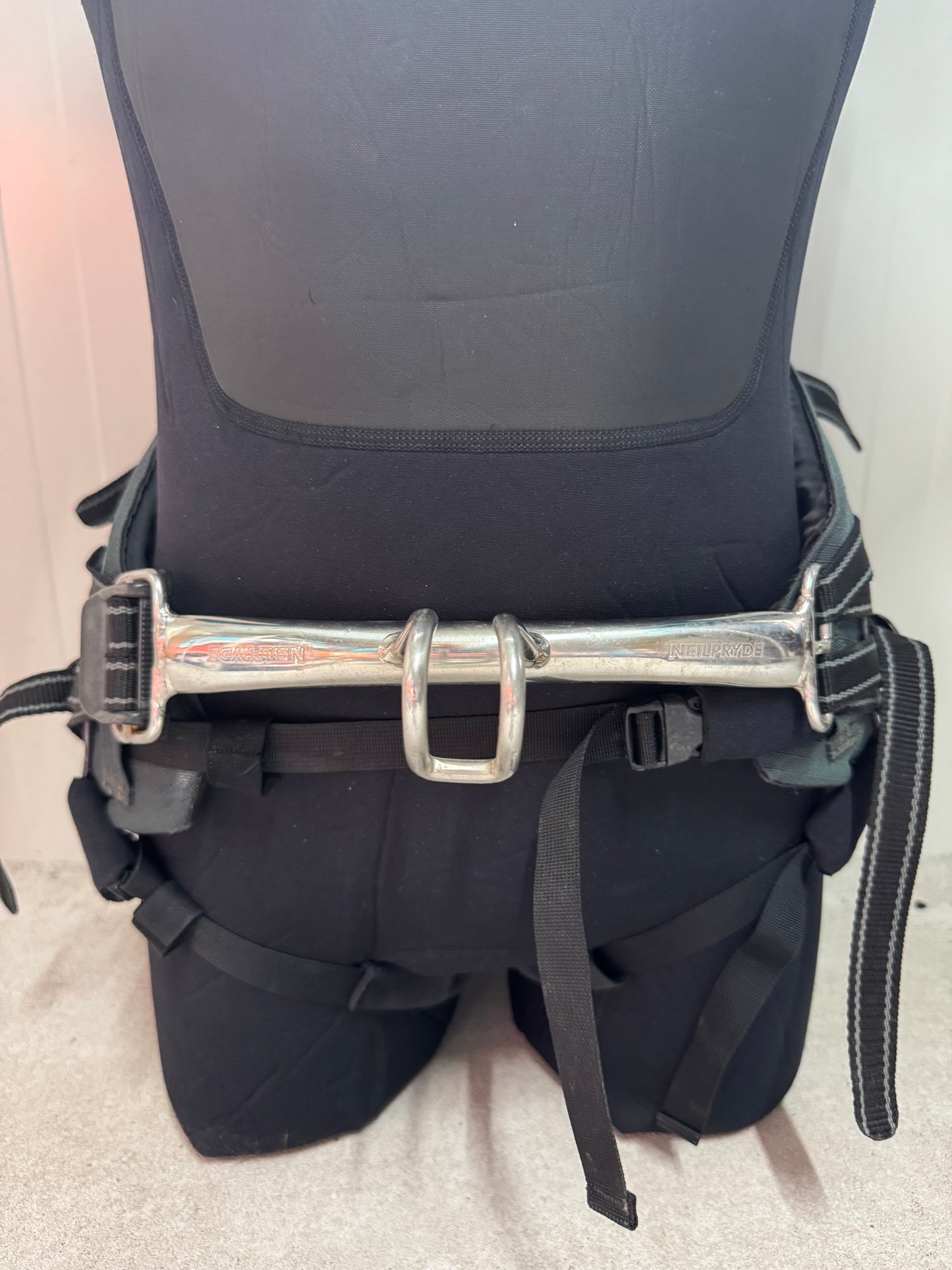 Neilpryde Anatomic Zittrapeze maat S