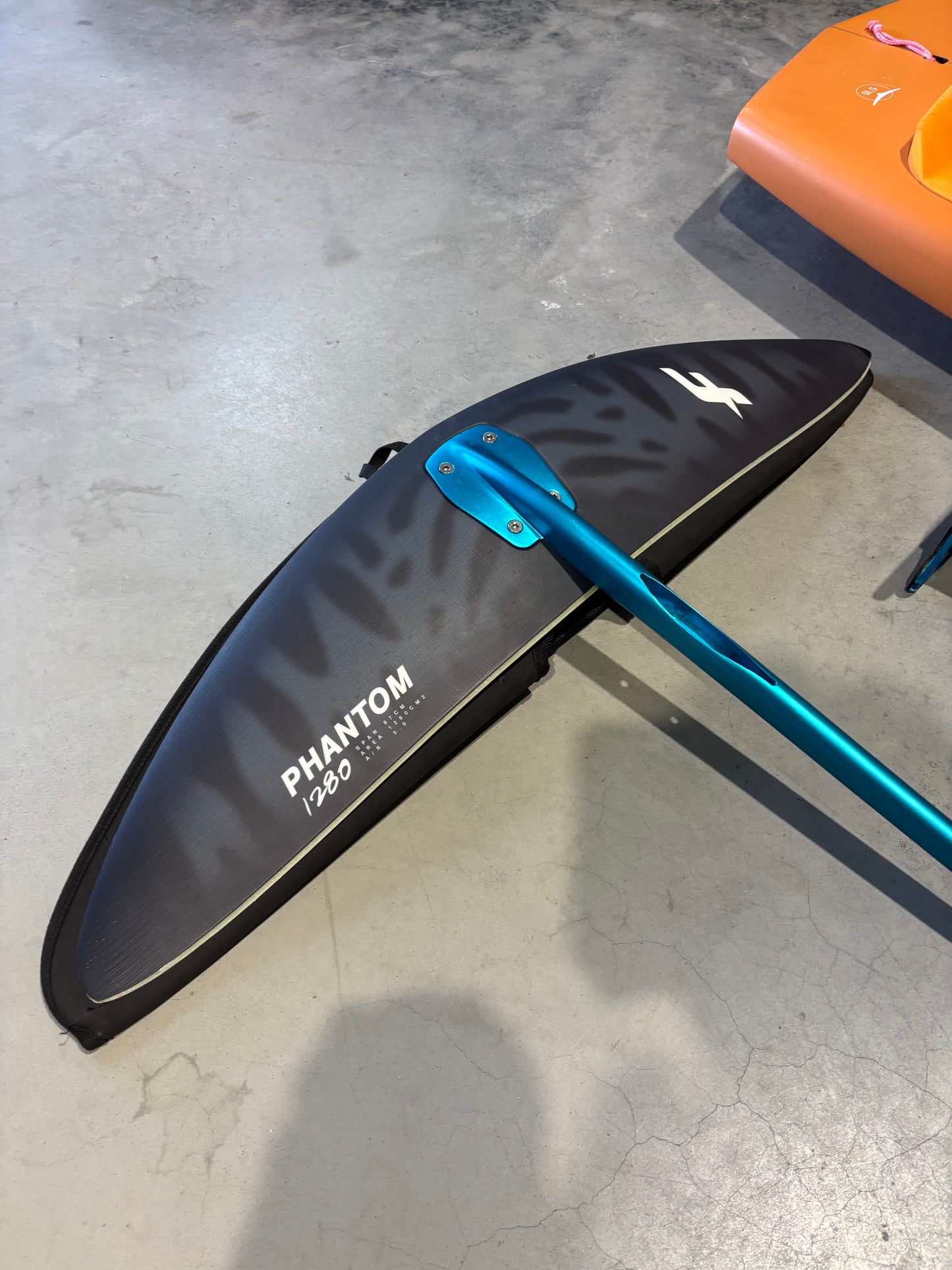 Complete Wingfoil Set : F-One Rocket 5’10/105L + Phantom 1280 + Strike V2 5.5