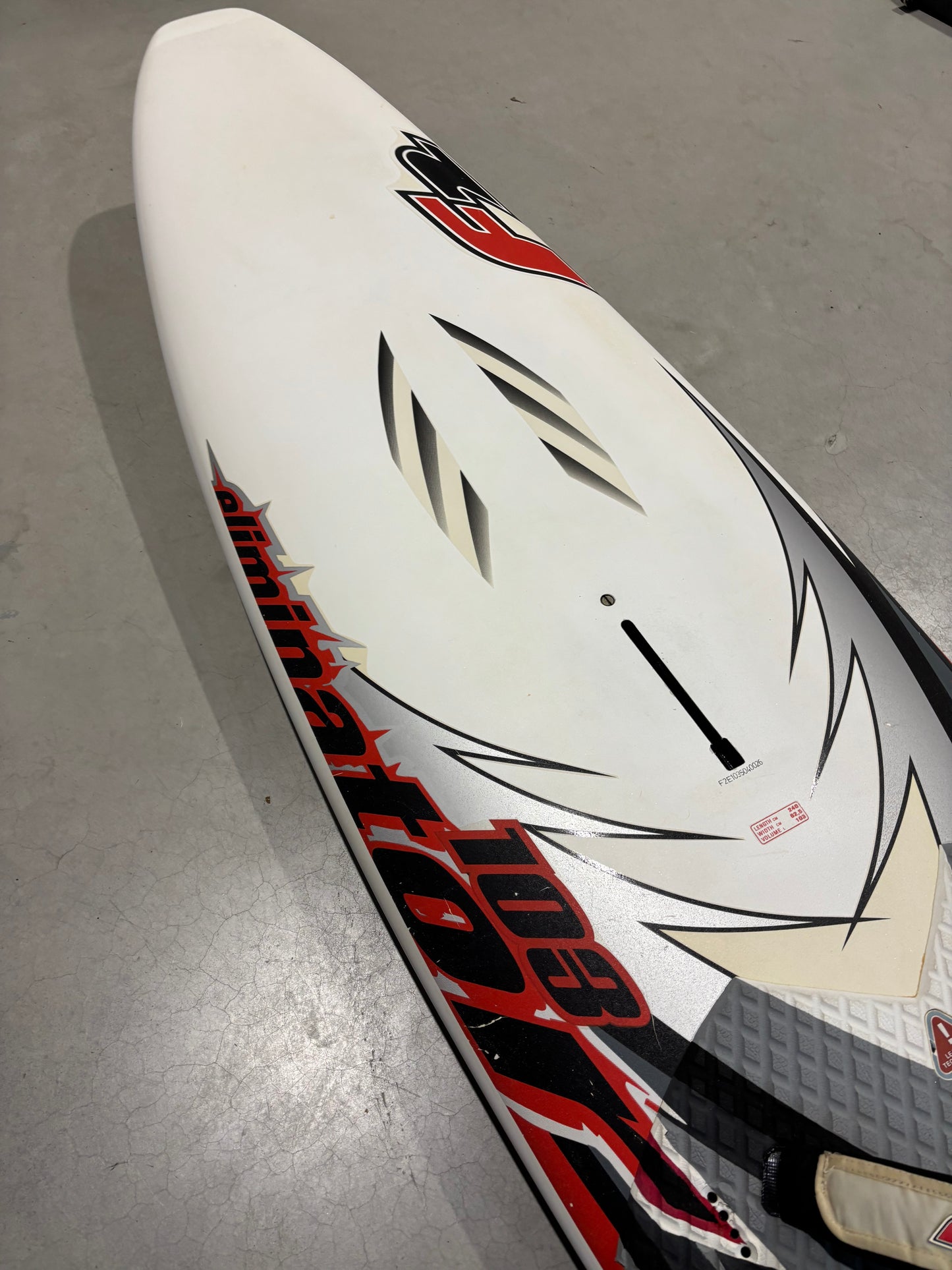 F2 Eliminator - 103L