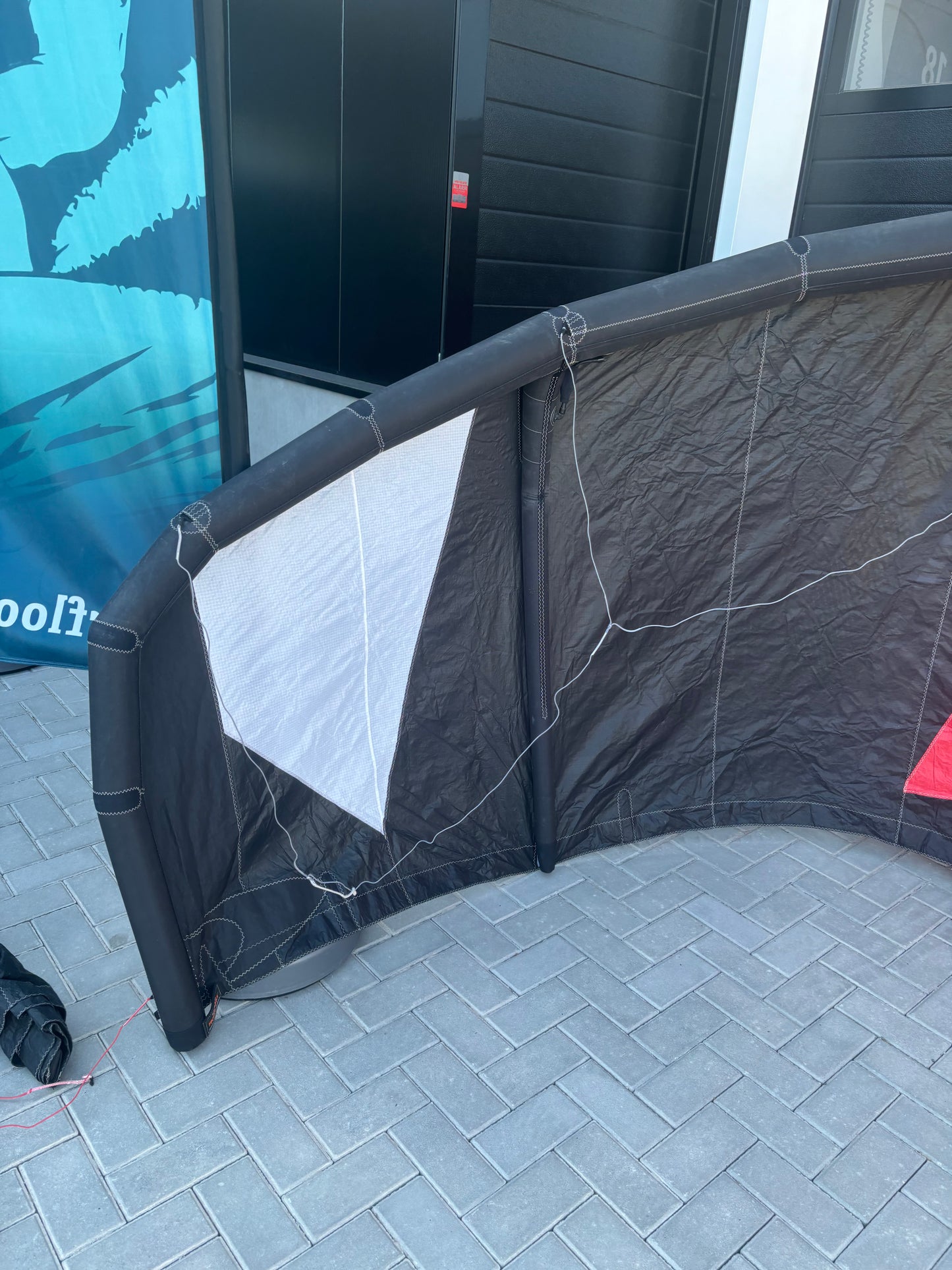 Complete kiteset | Ozone Catalyst 9m2 + North Gonzales 134x40 board + Bar + Pomp + Leash