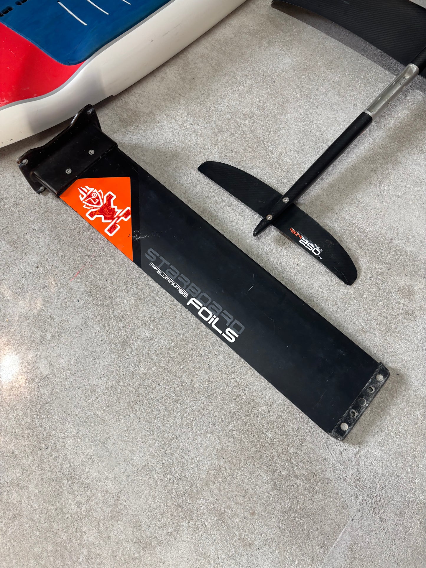 Complete Wingfoil set | Starboard Wingboard 5’8 + Starboard Foil + F-One Swing 5m