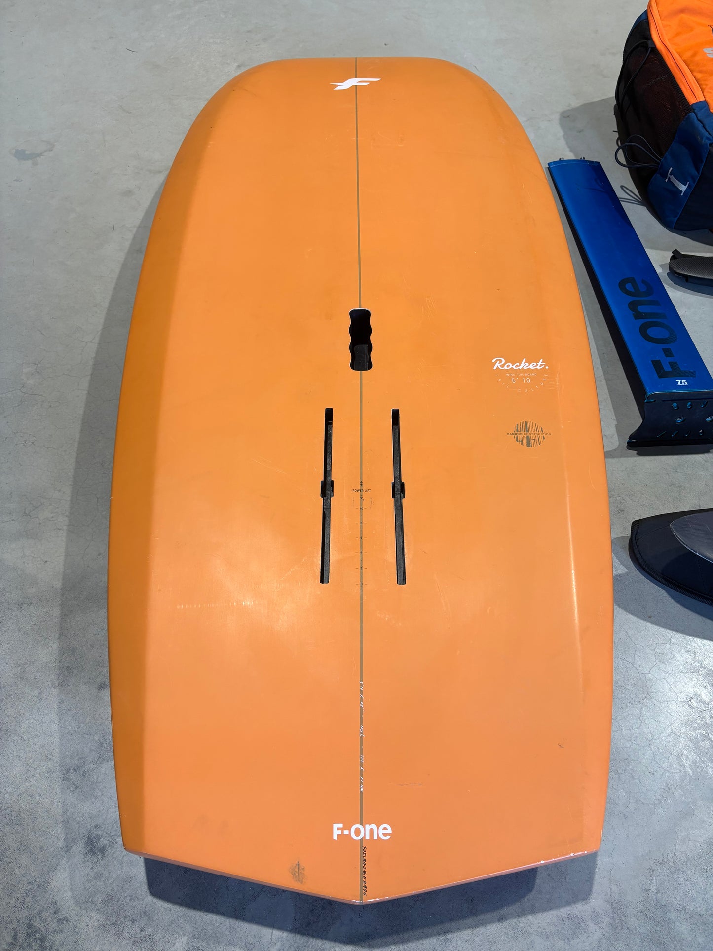 Complete Wingfoil Set : F-One Rocket 5’10/105L + Phantom 1280 + Strike V2 5.5