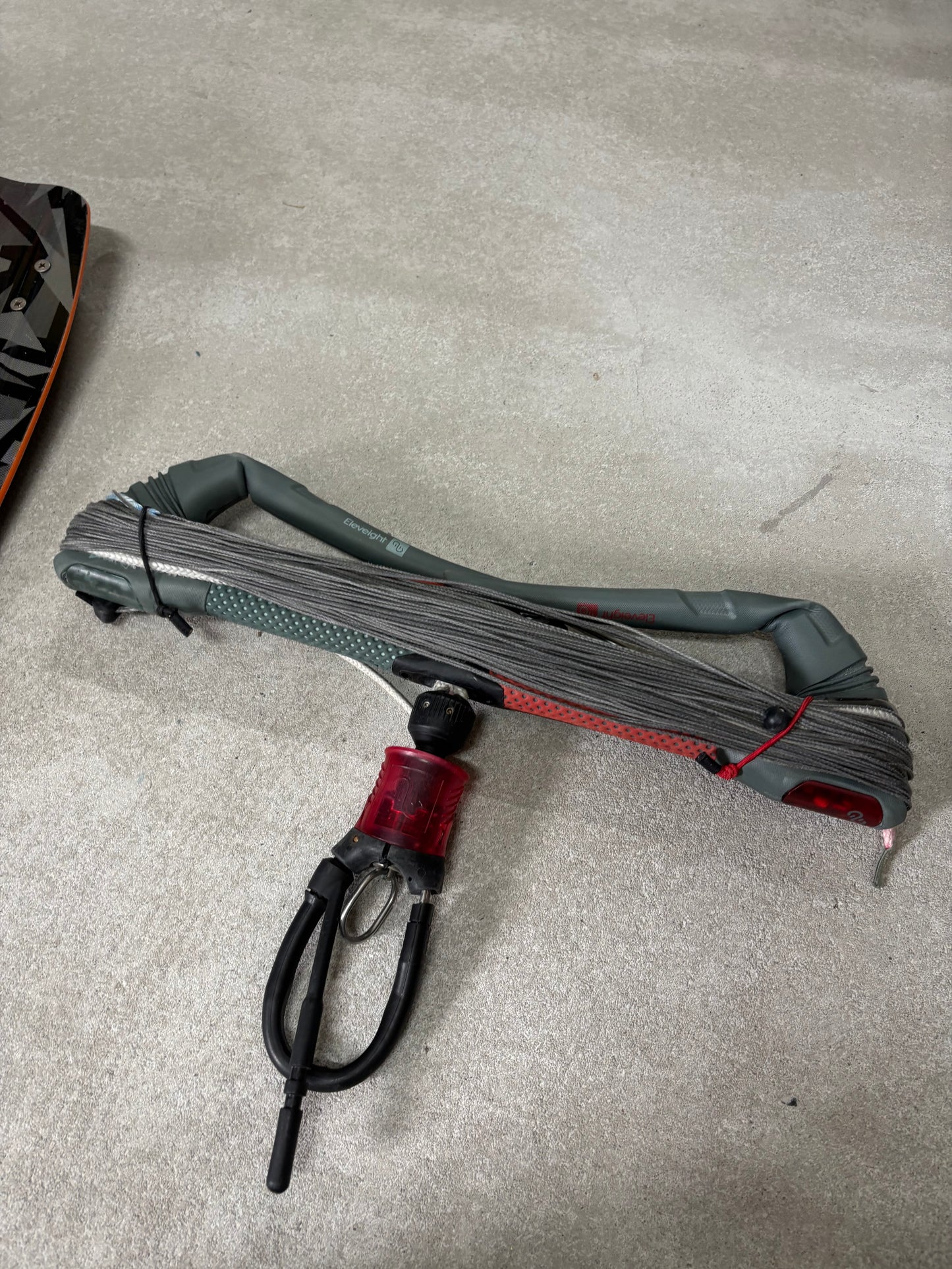 Naish Dash 12m + Brunotti Buster 142x42 + Eleveight Bar