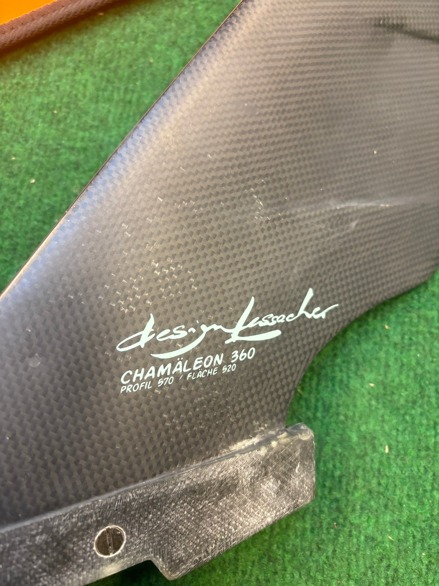 Lessacher Chameleon Carbon 36cm Powerbox (2X)