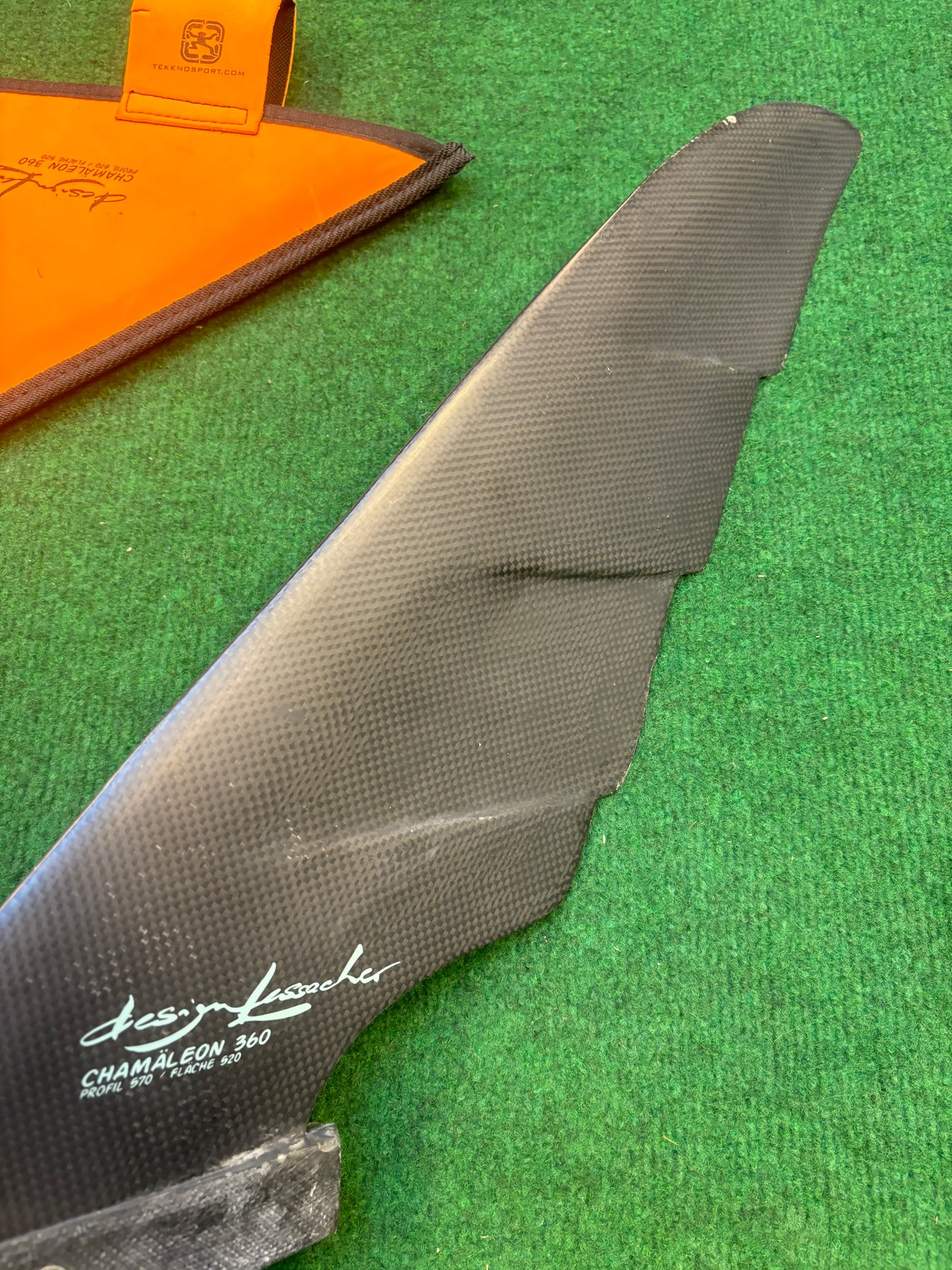 Lessacher Chameleon Carbon 36cm Powerbox (2X)