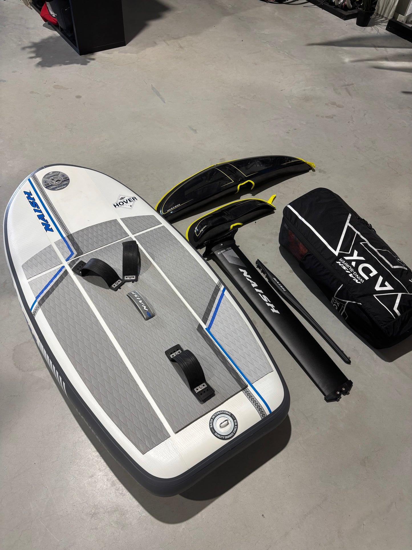 Complete Wingfoil set | Naish Hover 5’7/135L + Naish Foil + Naish ADX 5.5