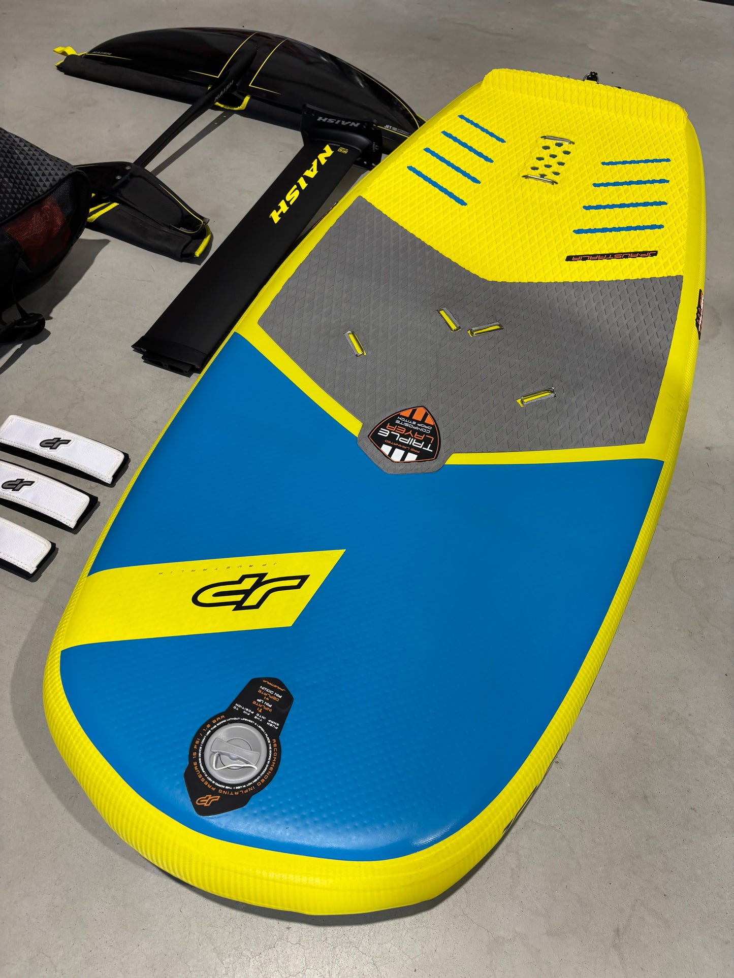 Complete Wingfoil set : JP Wingair 6.0/130L + Naish Jet 2000 + Naish Wing 4.6