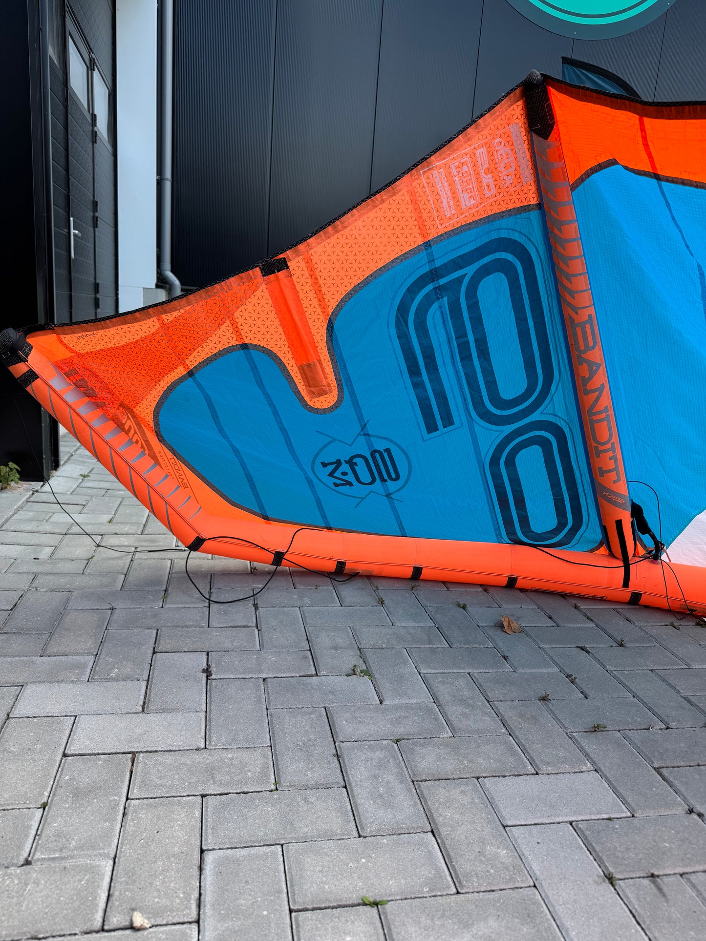 F-One Bandit 9m + Brunotti Onyx 136x40 + F-One Bar
