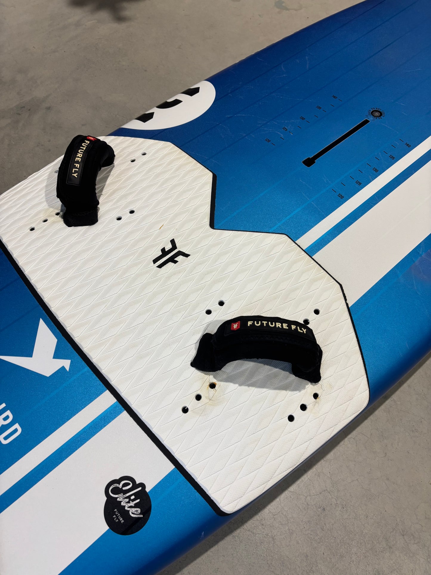 Future Fly Freebird - 121L