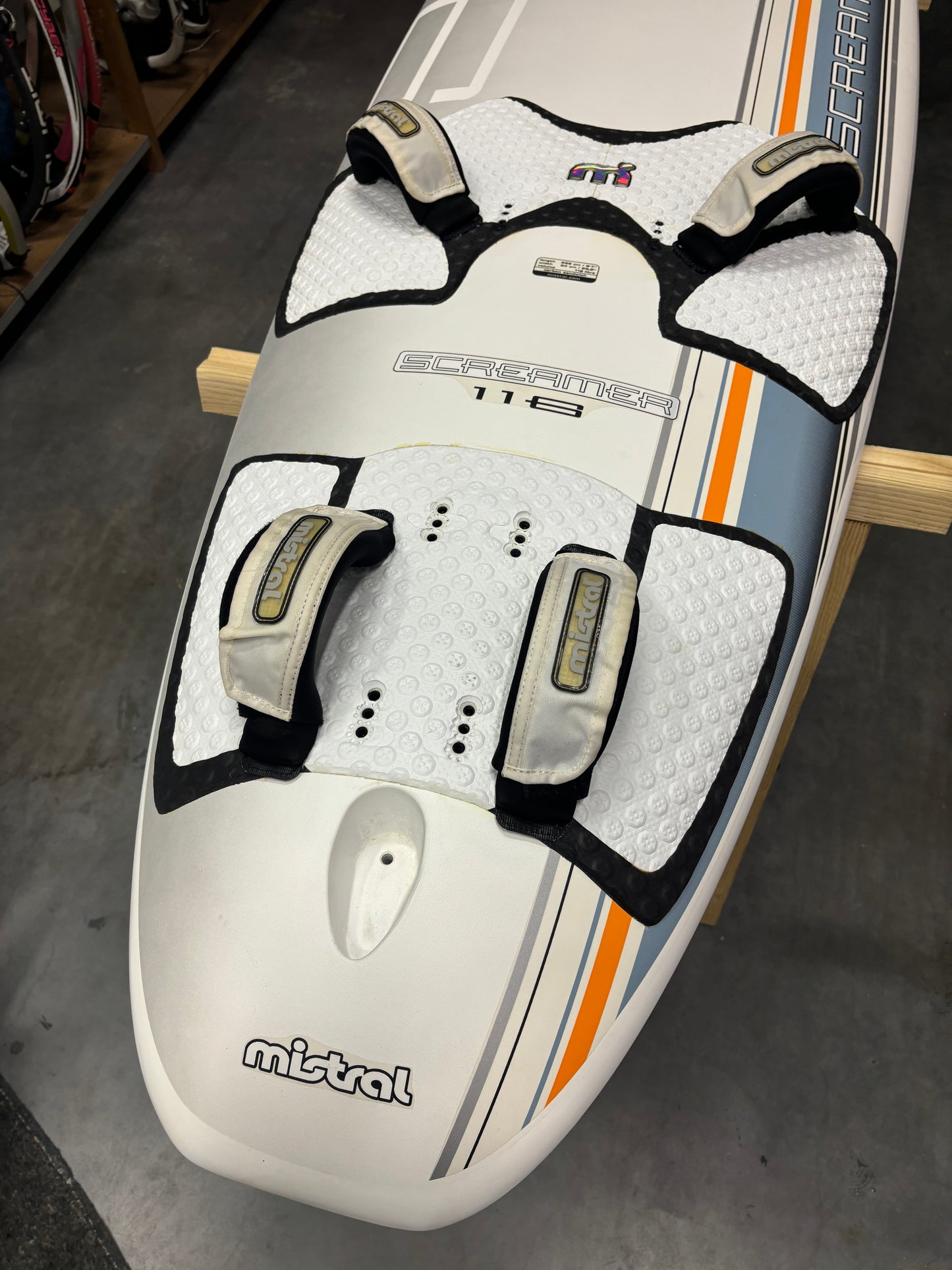 Mistral Screamer - 116L