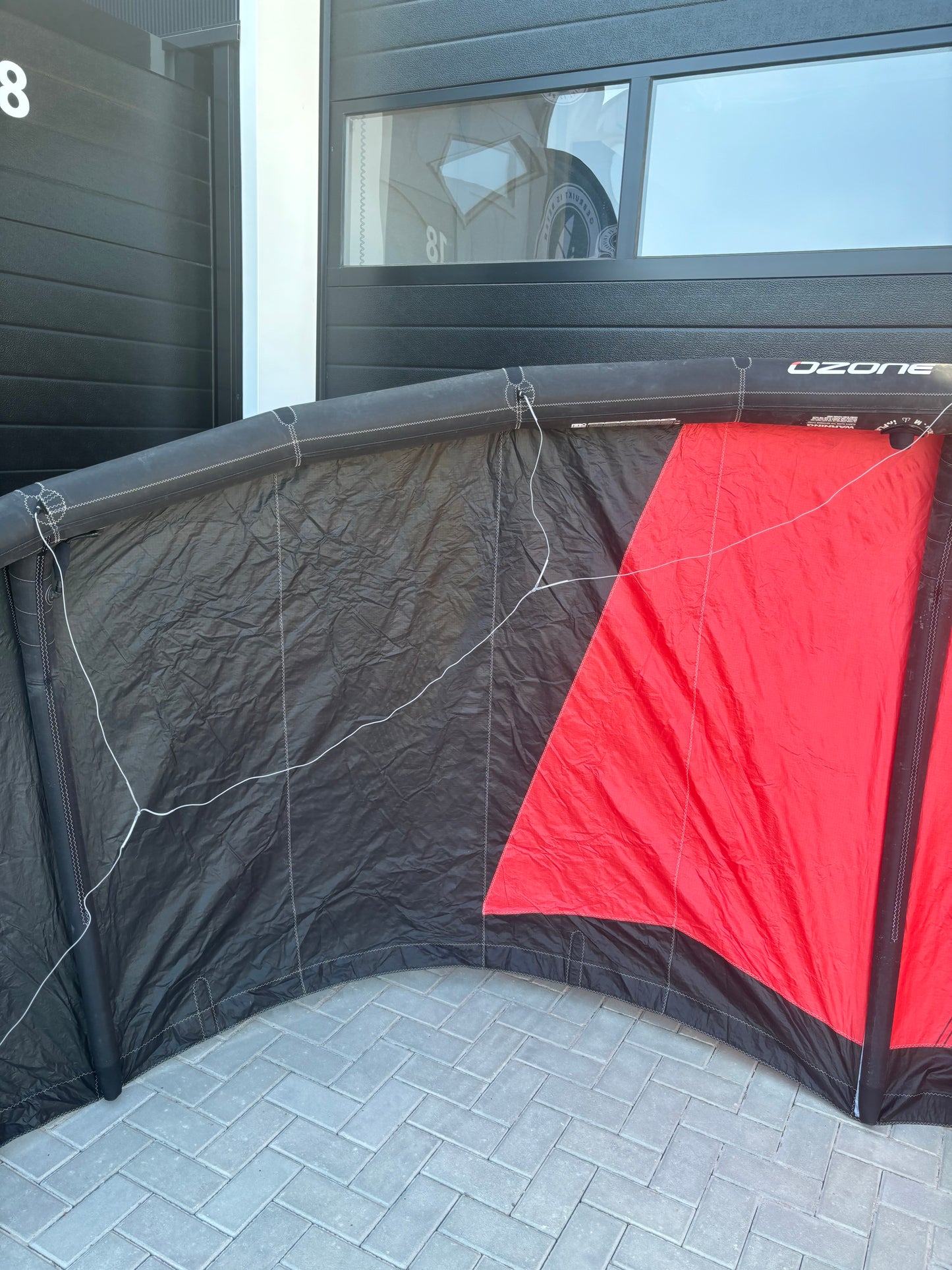 Complete kiteset | Ozone Catalyst 9m2 + North Gonzales 134x40 board + Bar + Pomp + Leash
