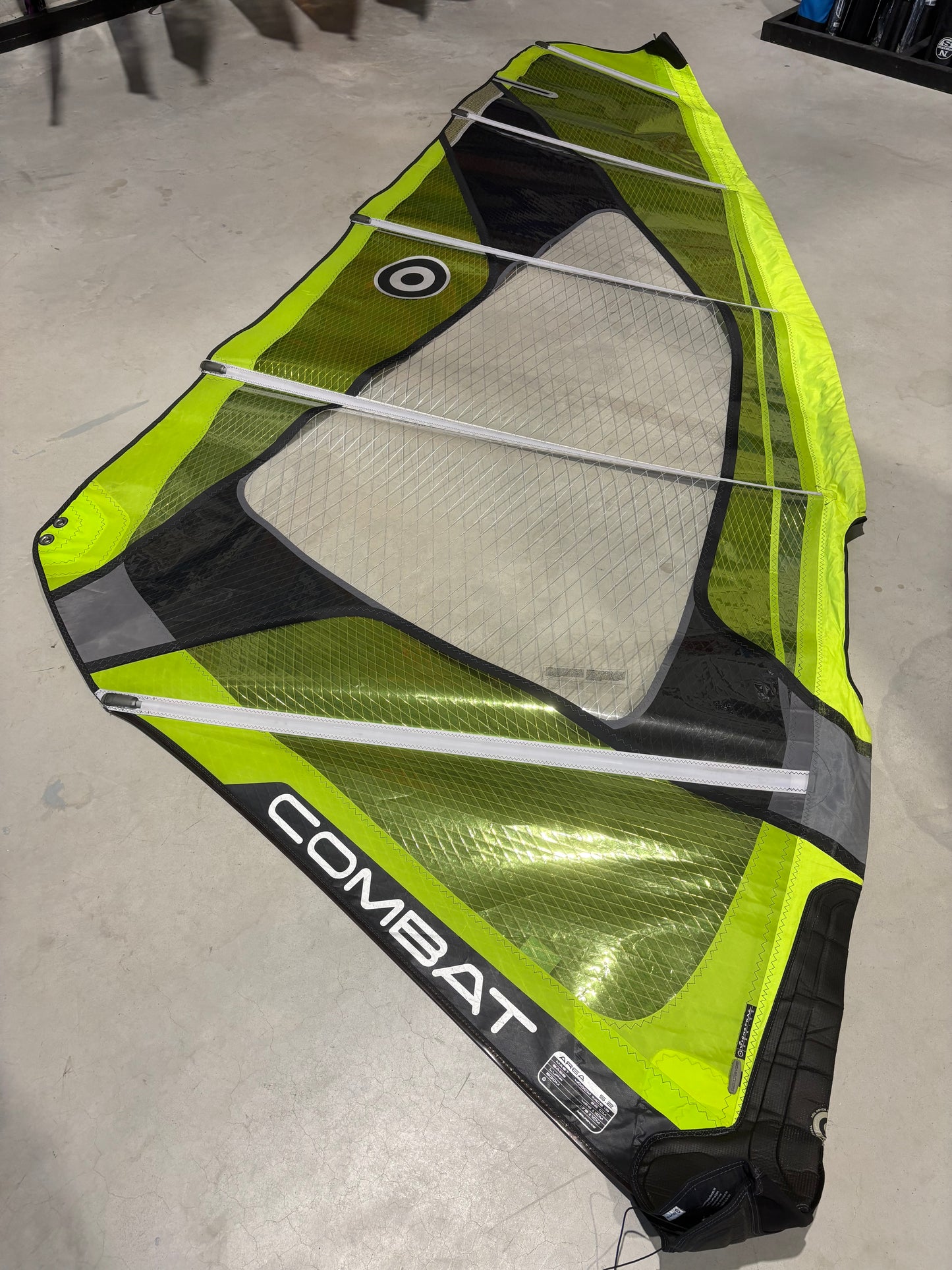(Gereserveerd) Neilpryde Combat 5.2 + Neilpryde X6 400
