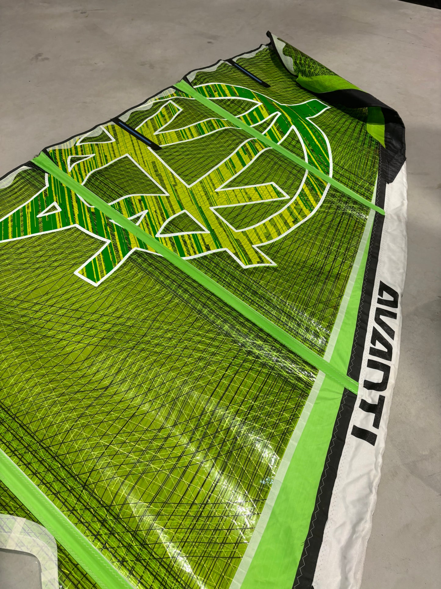 Avanti Fenix 5.6 + Avanti Spine 400 RDM C100