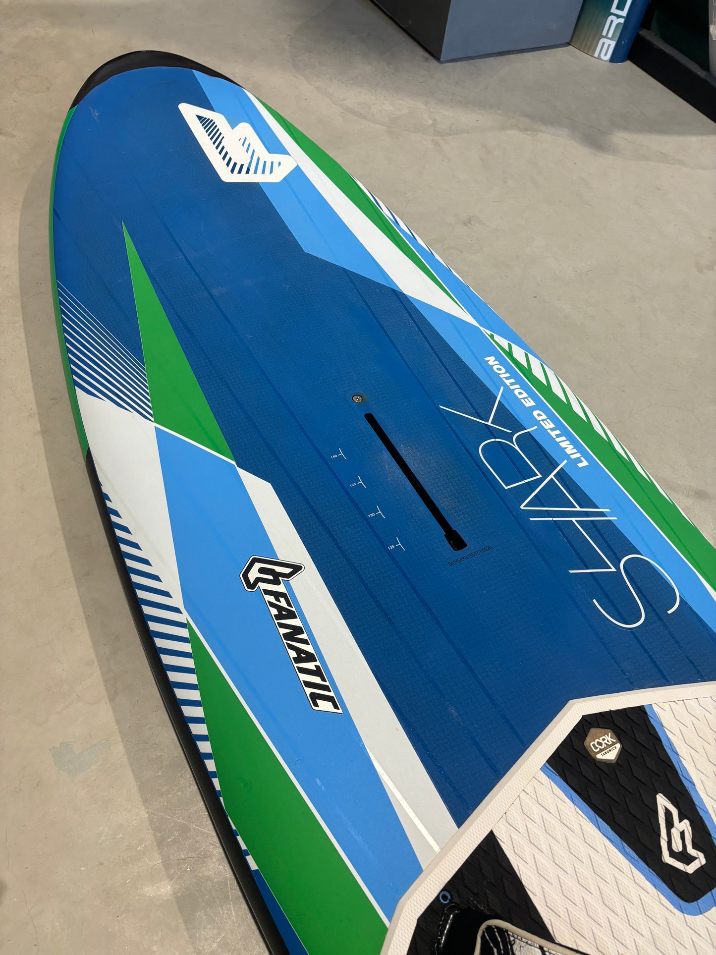 Fanatic Shark LTD - 135L