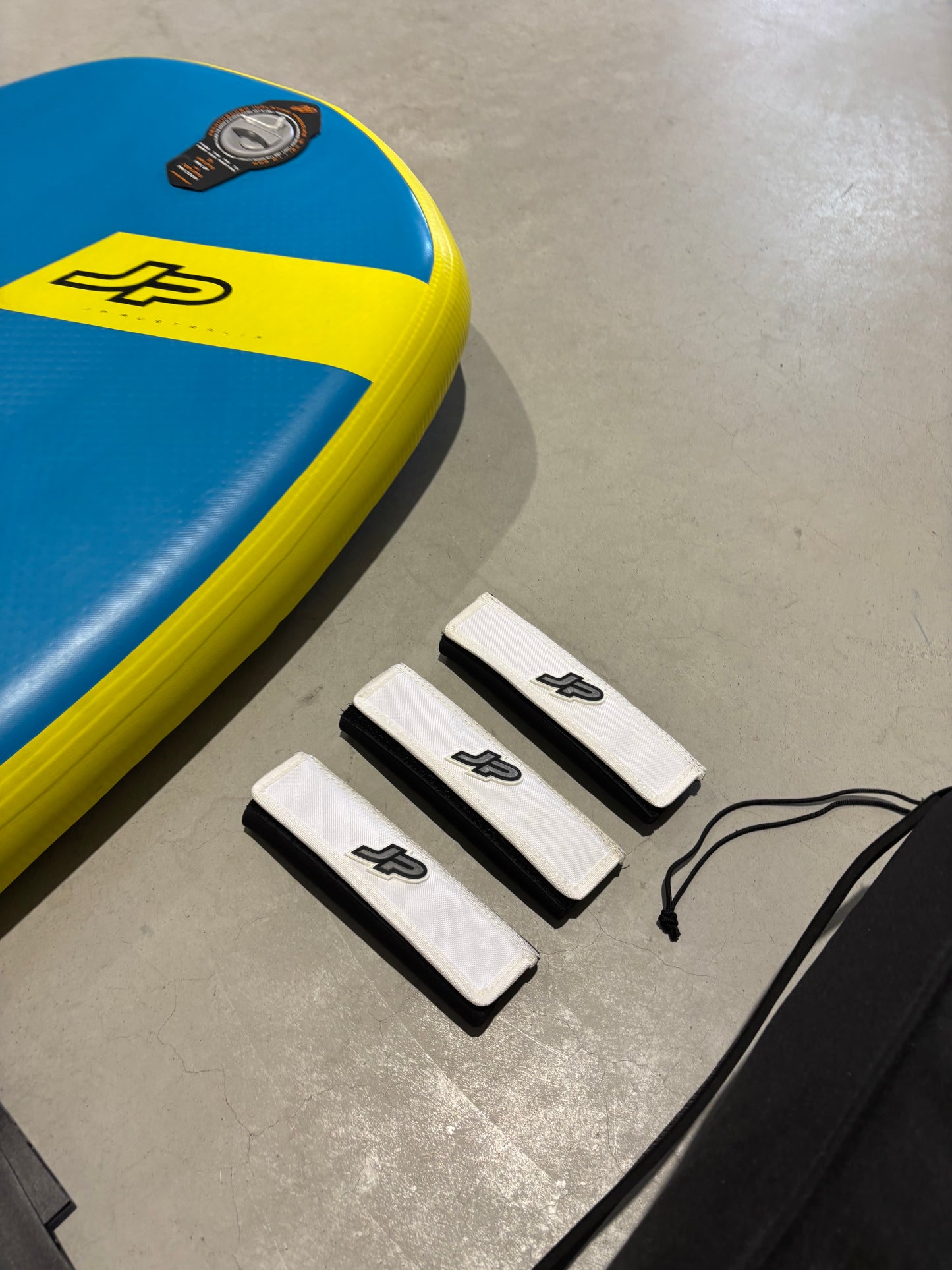 Complete Wingfoil set : JP Wingair 6.0/130L + Naish Jet 2000 + Naish Wing 4.6