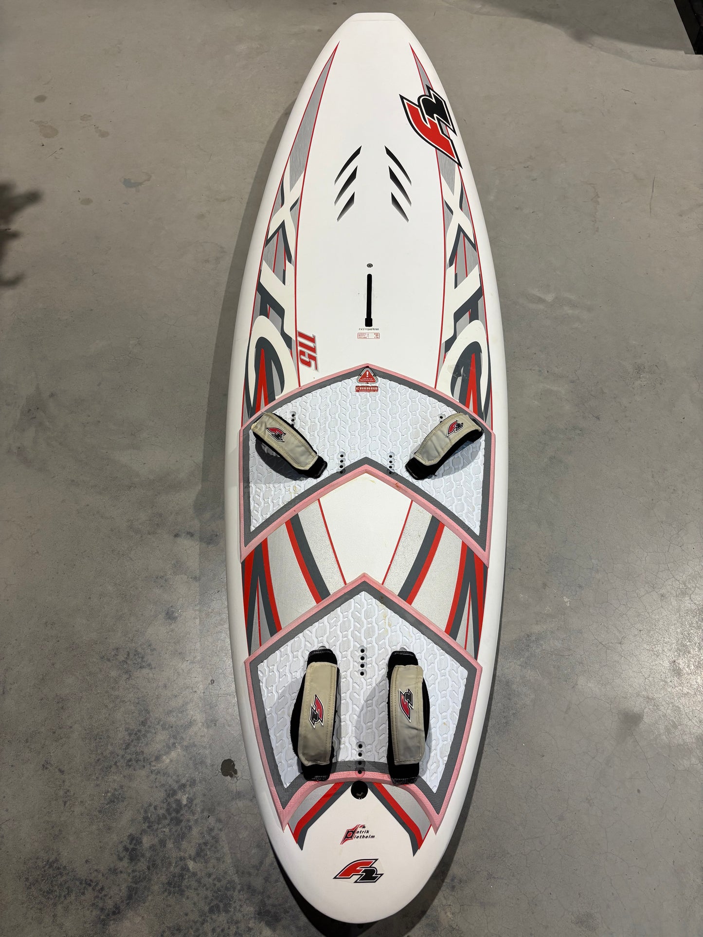 F2 XTC - 115L