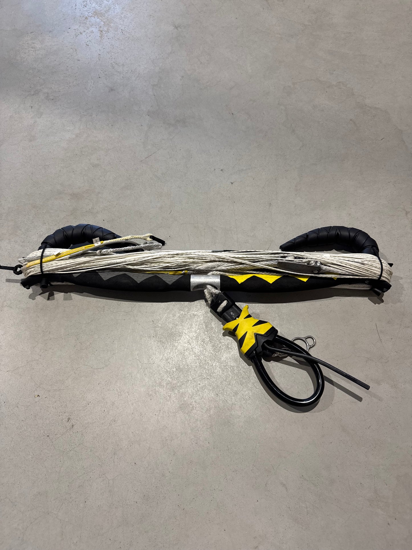 Cabrinha Moto 7m + Brunotti Onyx 130x40 + Blade Bar