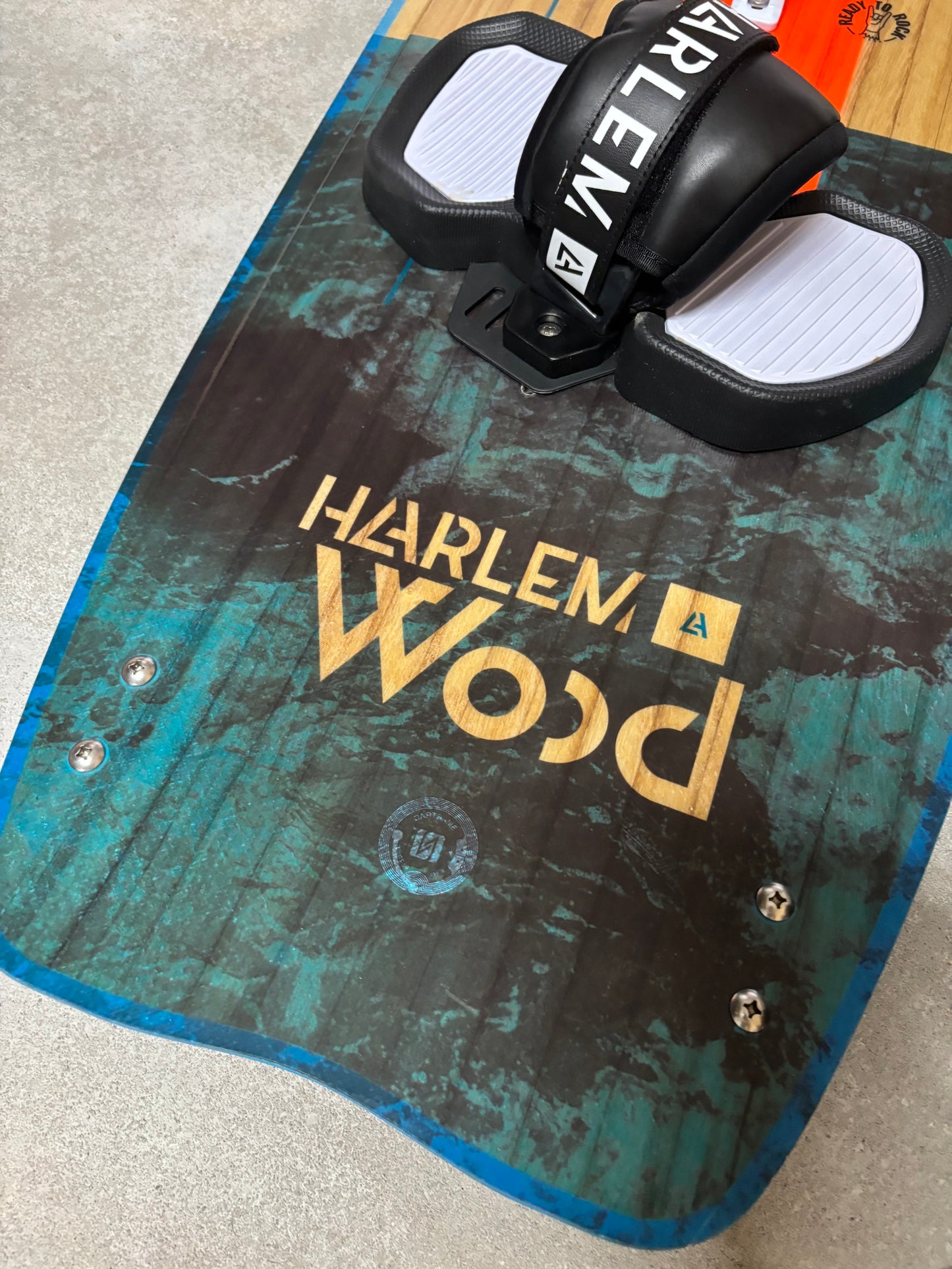 Naish Pivot S26 12m + Harlem 141x42 + Naish Bar