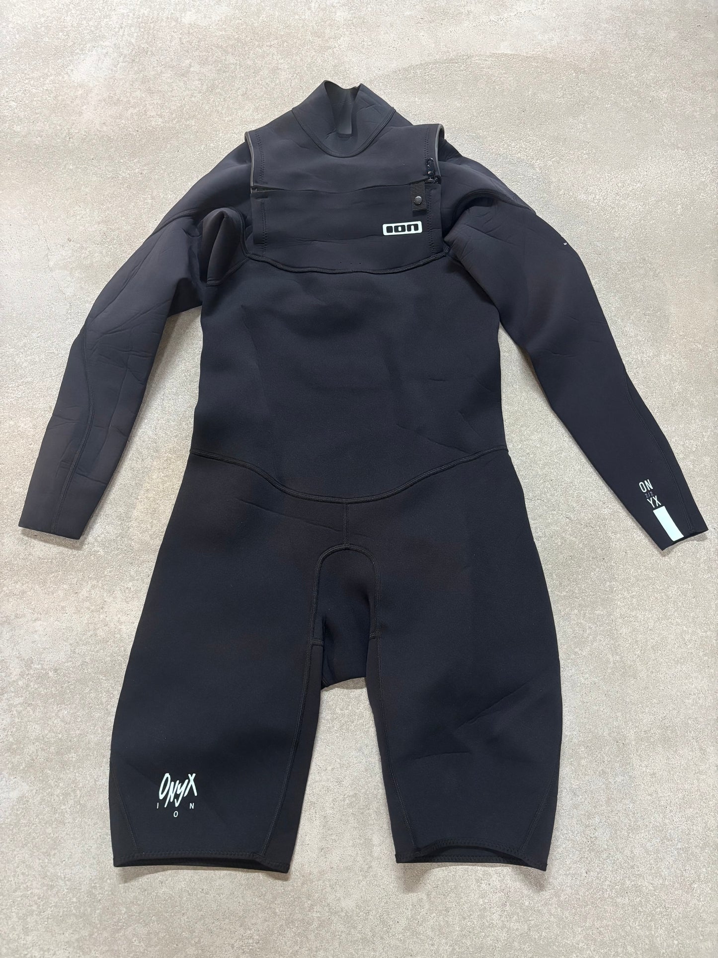 ION Onyx 2/2 maat XXL