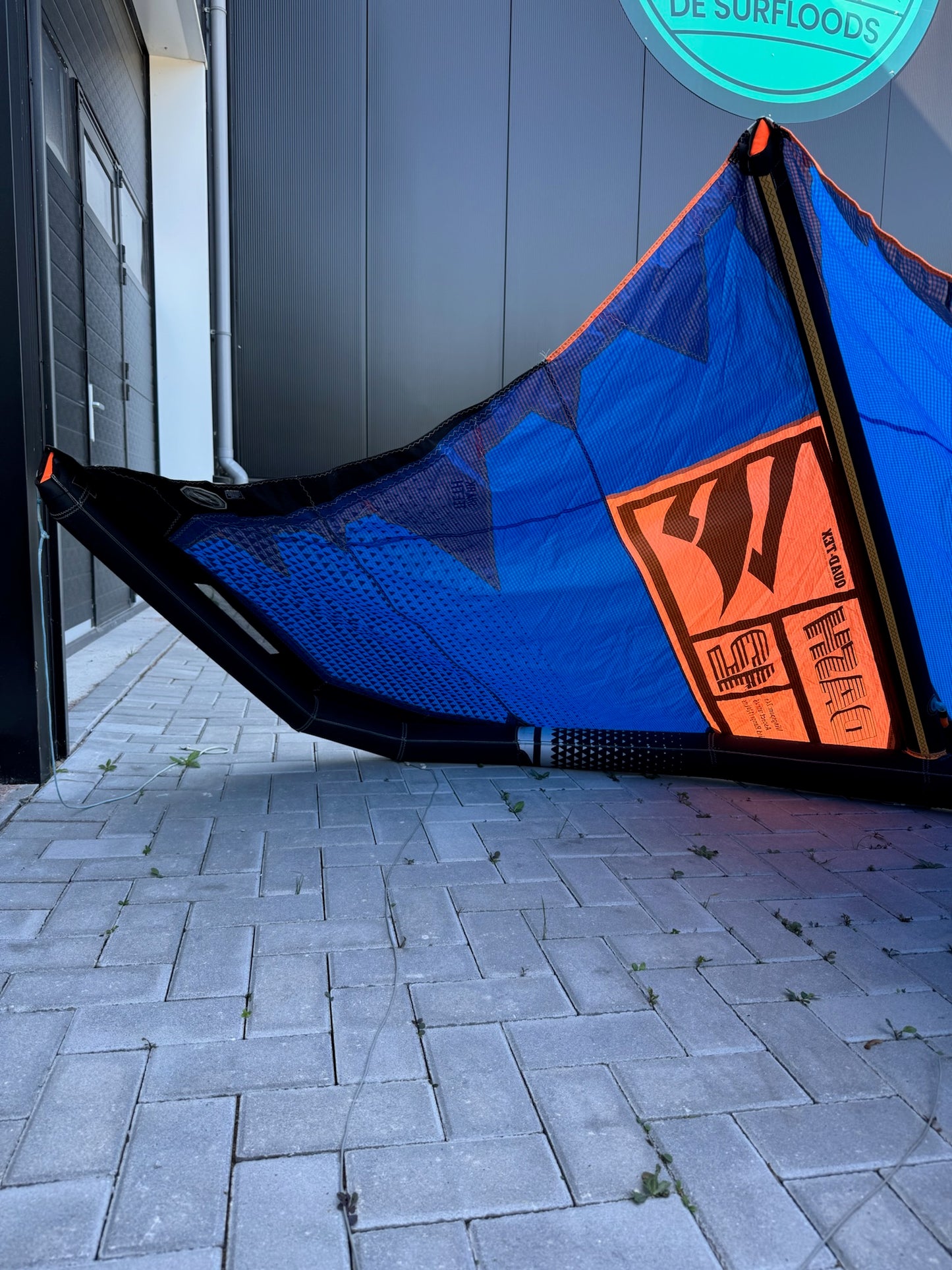 Naish Dash 12m + Brunotti Buster 142x42 + Eleveight Bar