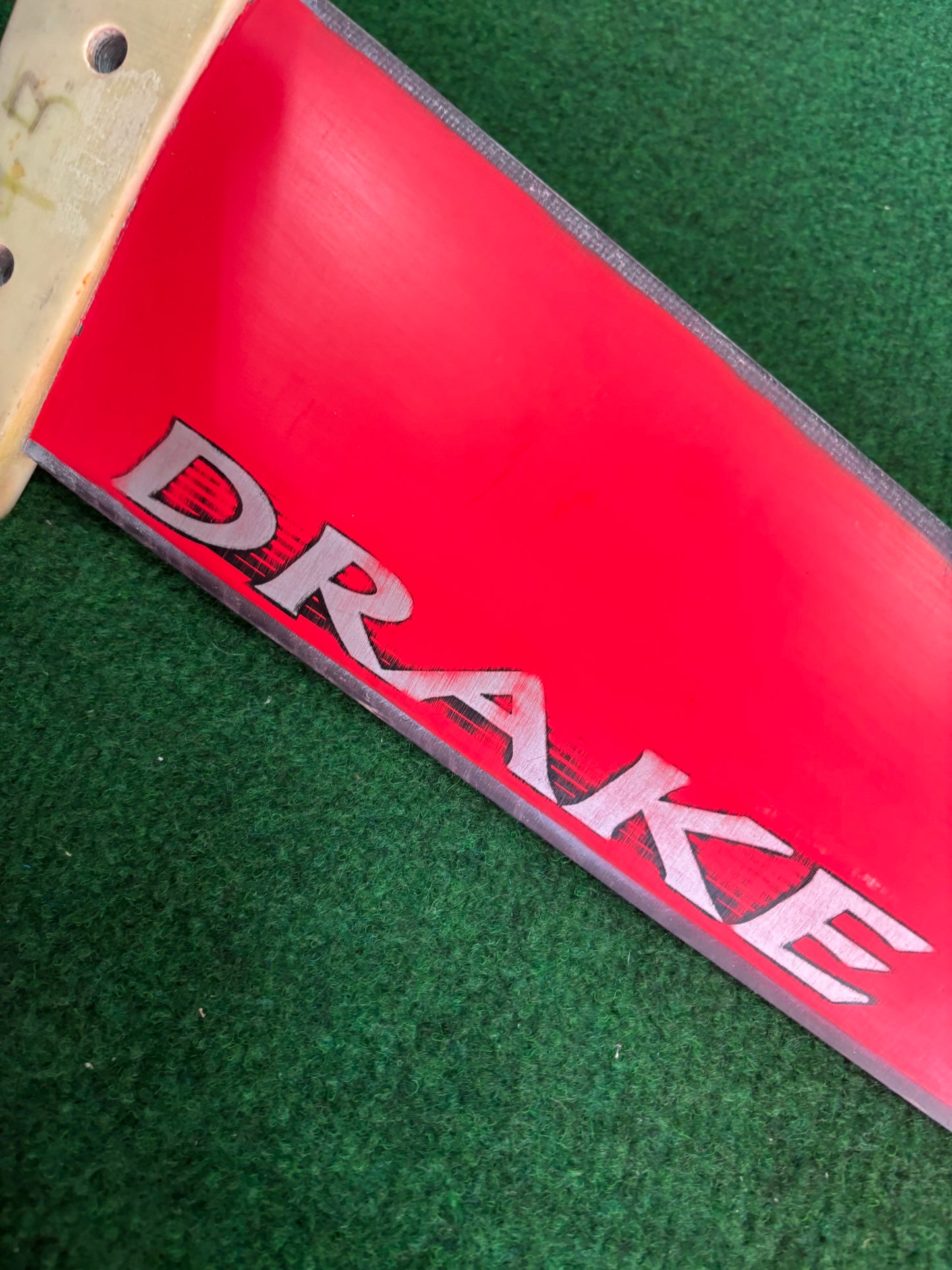 Drake Race 46cm Tuttlebox
