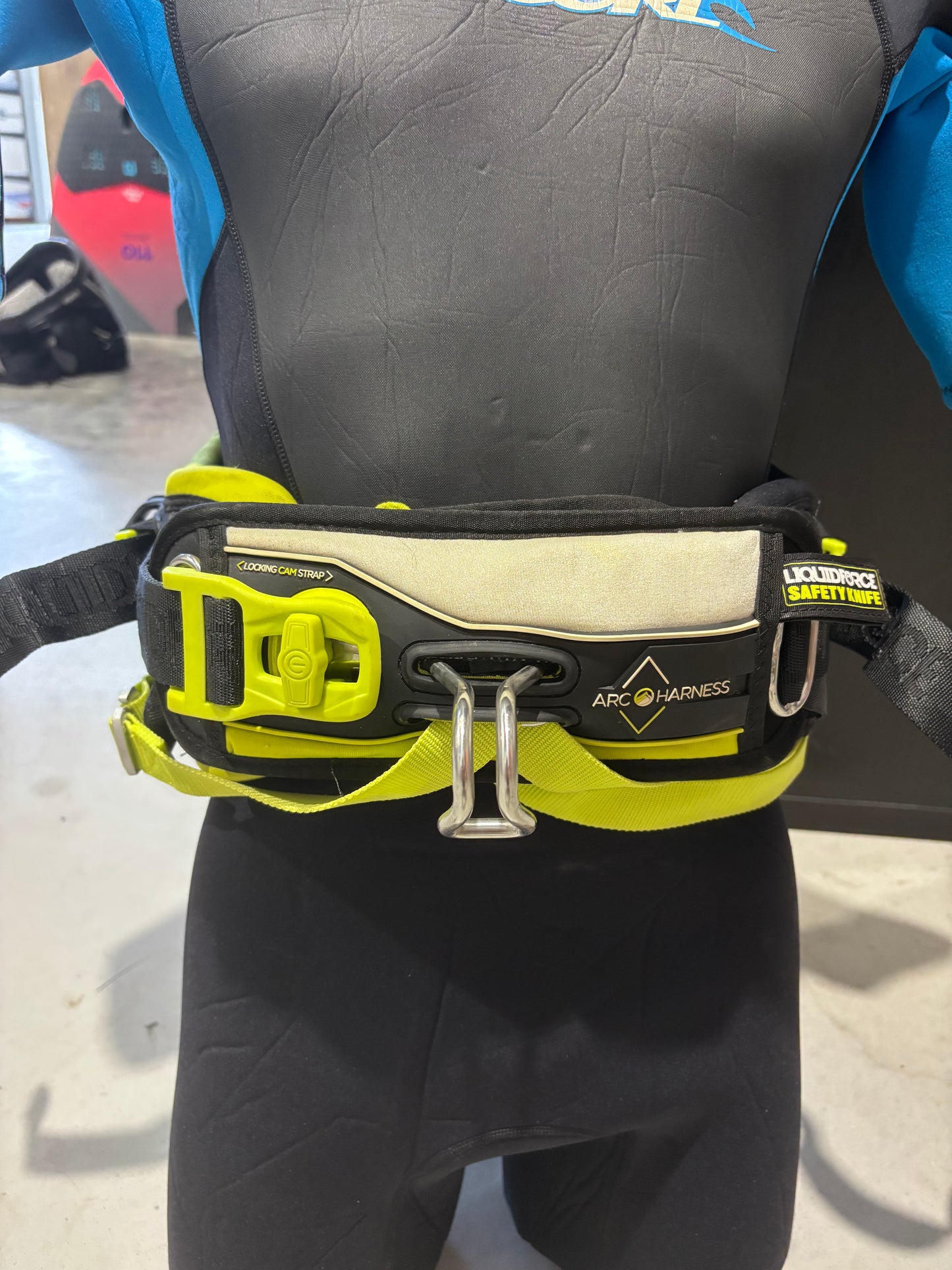 Liquid Force heuptrapeze maat L