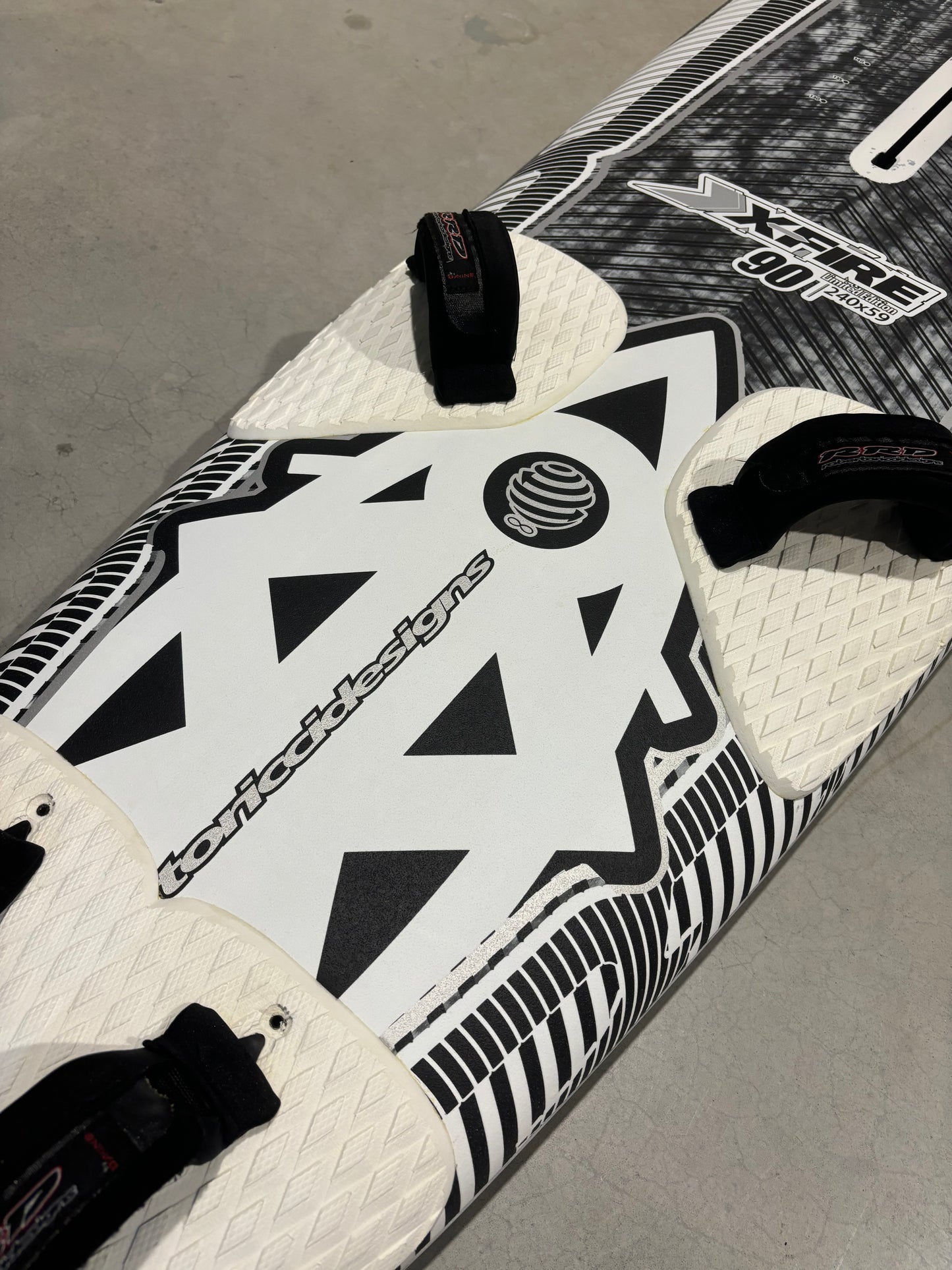RRD X-Fire LTD - 90L