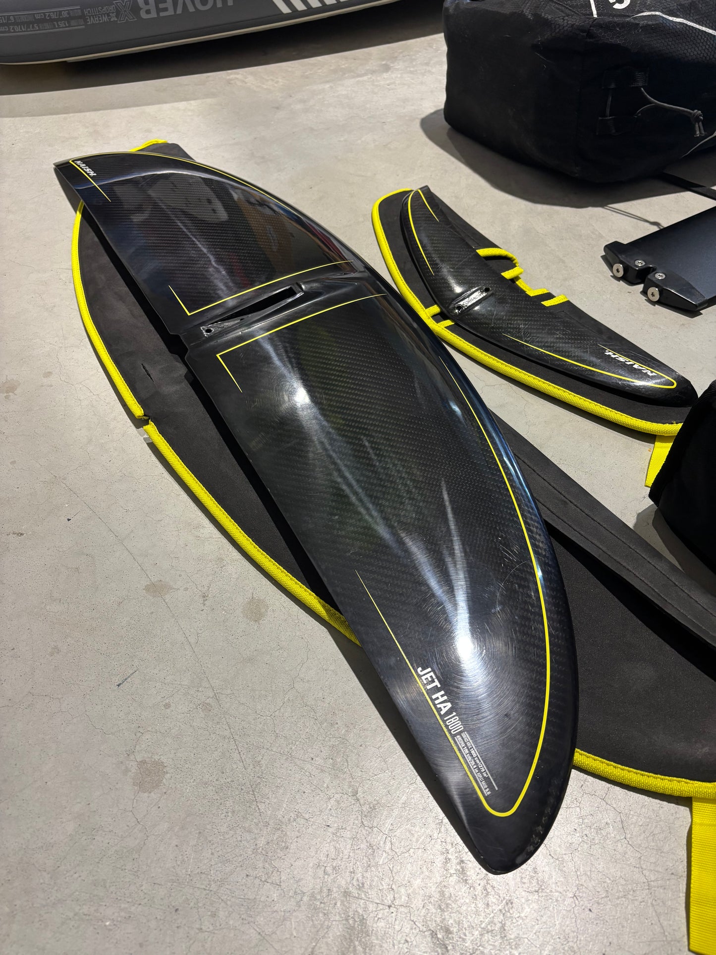 Complete Wingfoil set | Naish Hover 5’7/135L + Naish Foil + Naish ADX 5.5 (2)