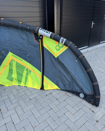 Naish Pivot 8m