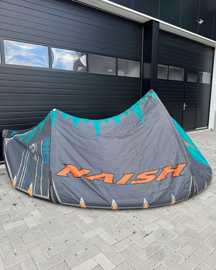Naish Pivot 9m
