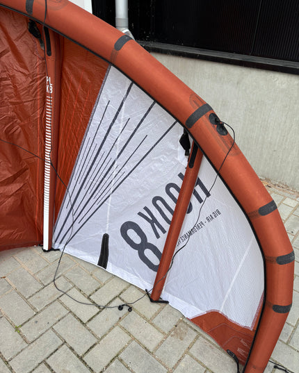 PLKB SET Hook V4 8m + Capital 137x41.5 + Compass Bar (NIEUW)