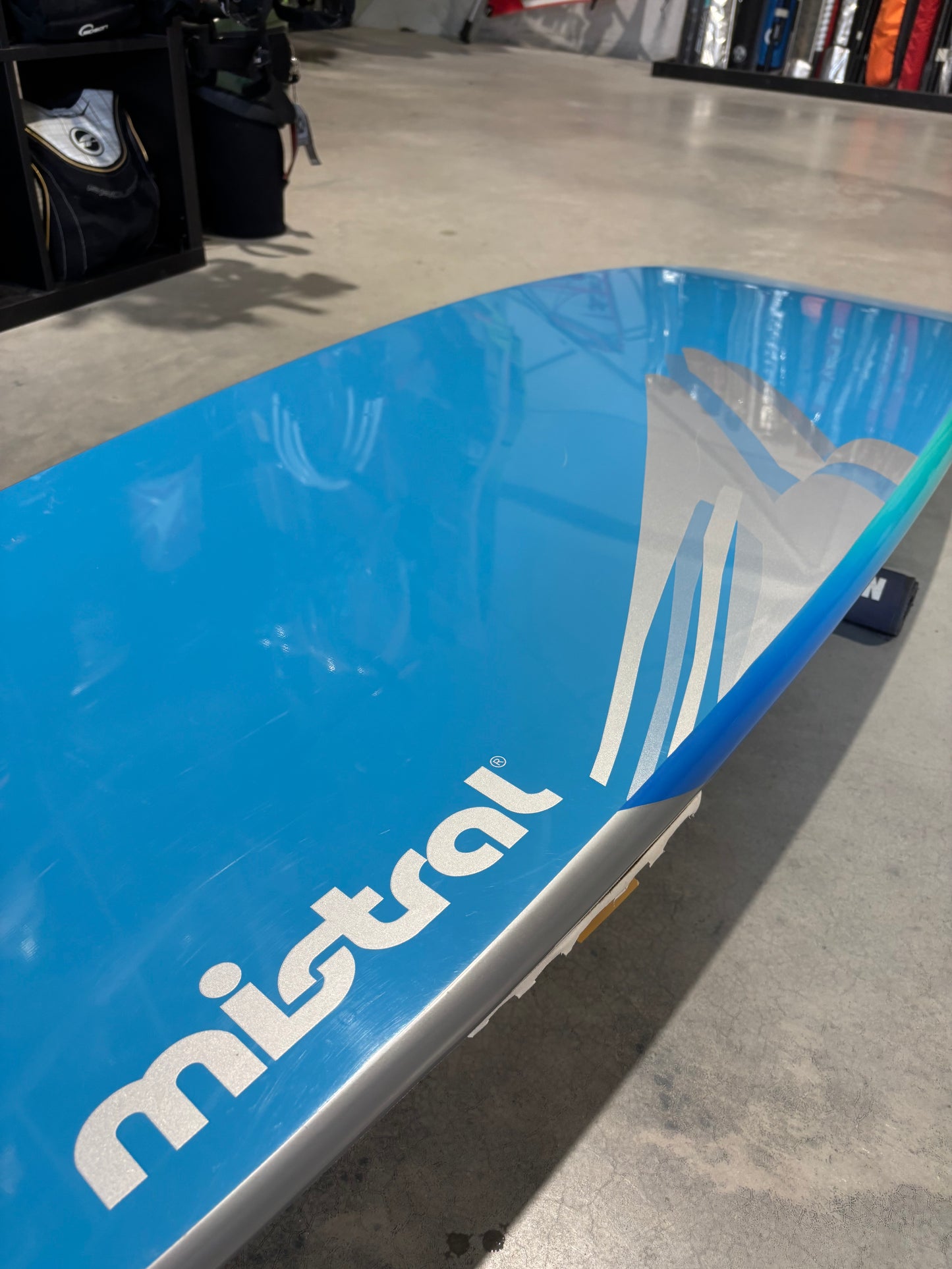Mistral Syncro - 104L