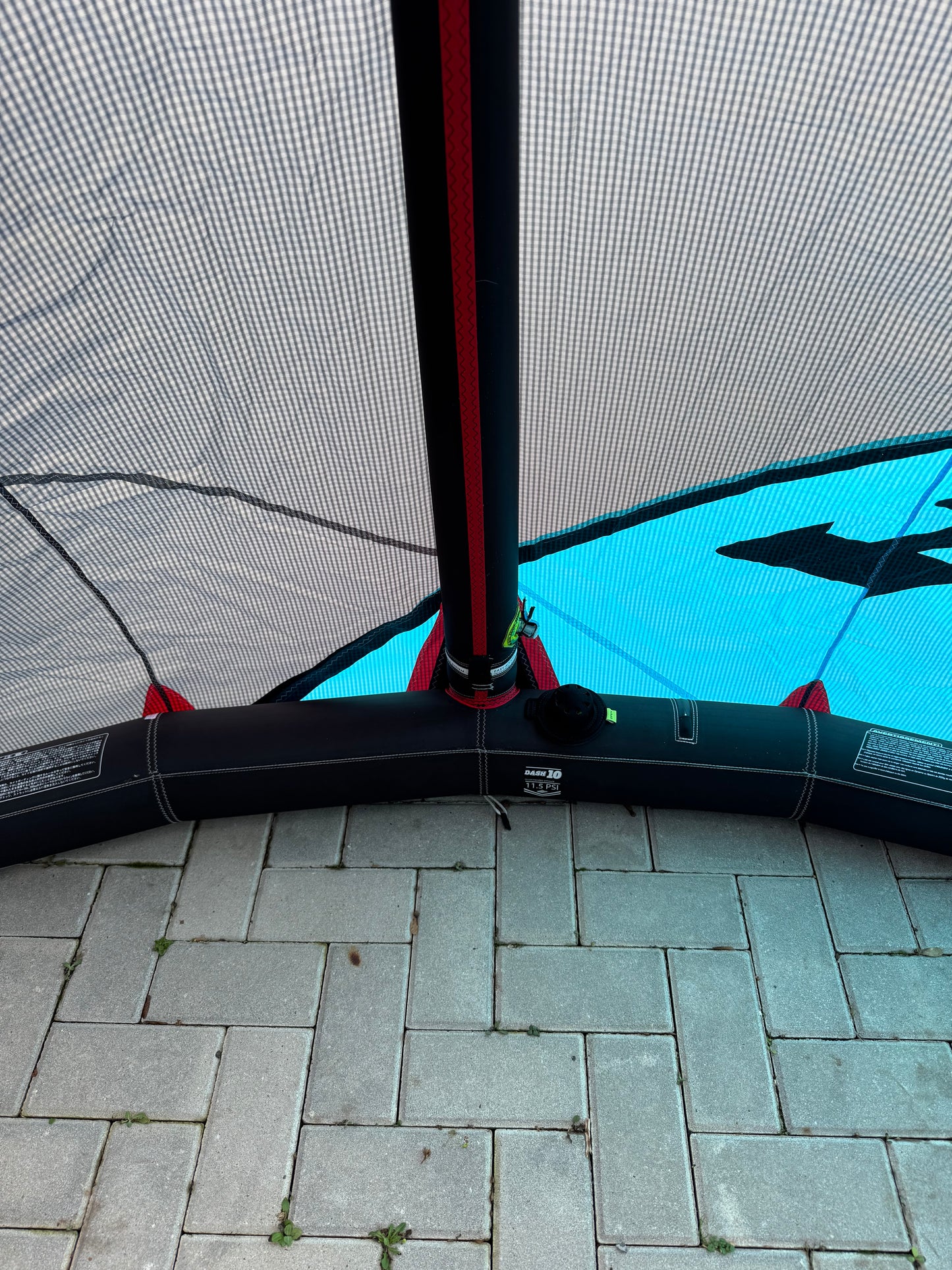 Naish Dash 10m + Brunotti Buster 142x42 + Naish Bar