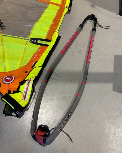 Hot Sails Superfreak 5.3 + Gratis Carbon giek