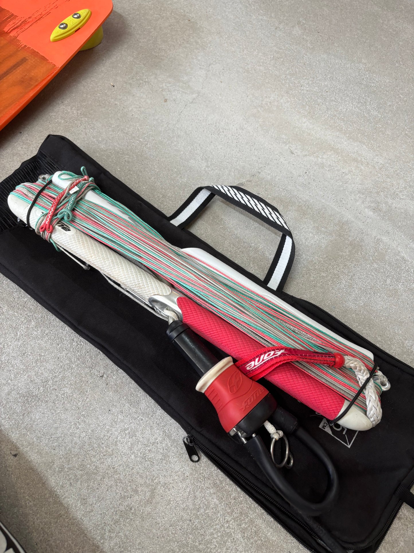 F-One Bandit 10m + F-One TRAX 140x45 + F-One Bar
