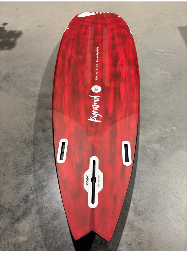 Quatro Pyramid PRO - 87L