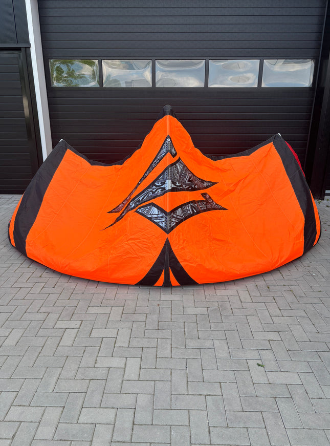 Naish Pivot S26 - 12m