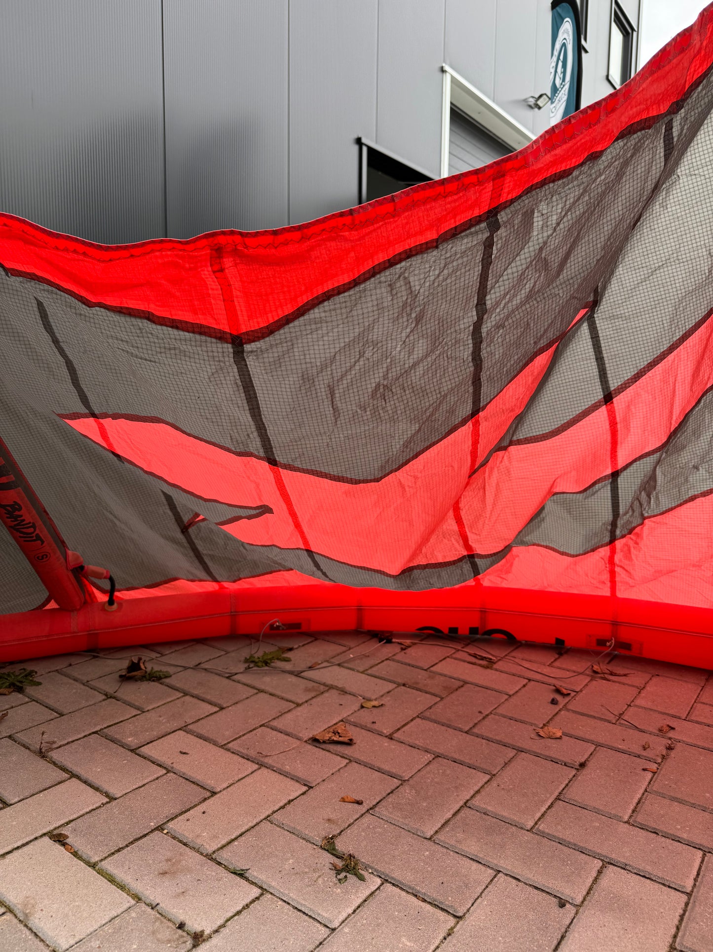 (Gereserveerd) F-One Bandit S 8m + PLKB Patrol 133x40 + F-One Bar