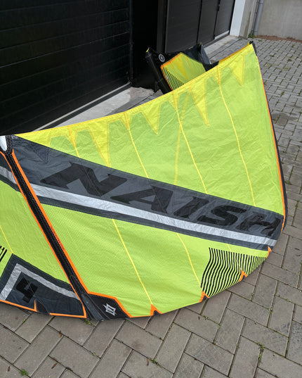 Naish Slash 4m