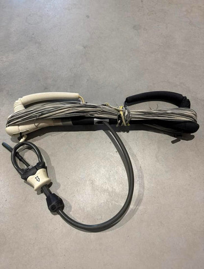 Cabrinha Switchblade 9m + Cabrinha Rival 133x42 +Cabrinha Bar