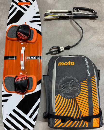 Cabrinha Moto 9m + RRD Bliss V5 135x39 + Cabrinha Bar