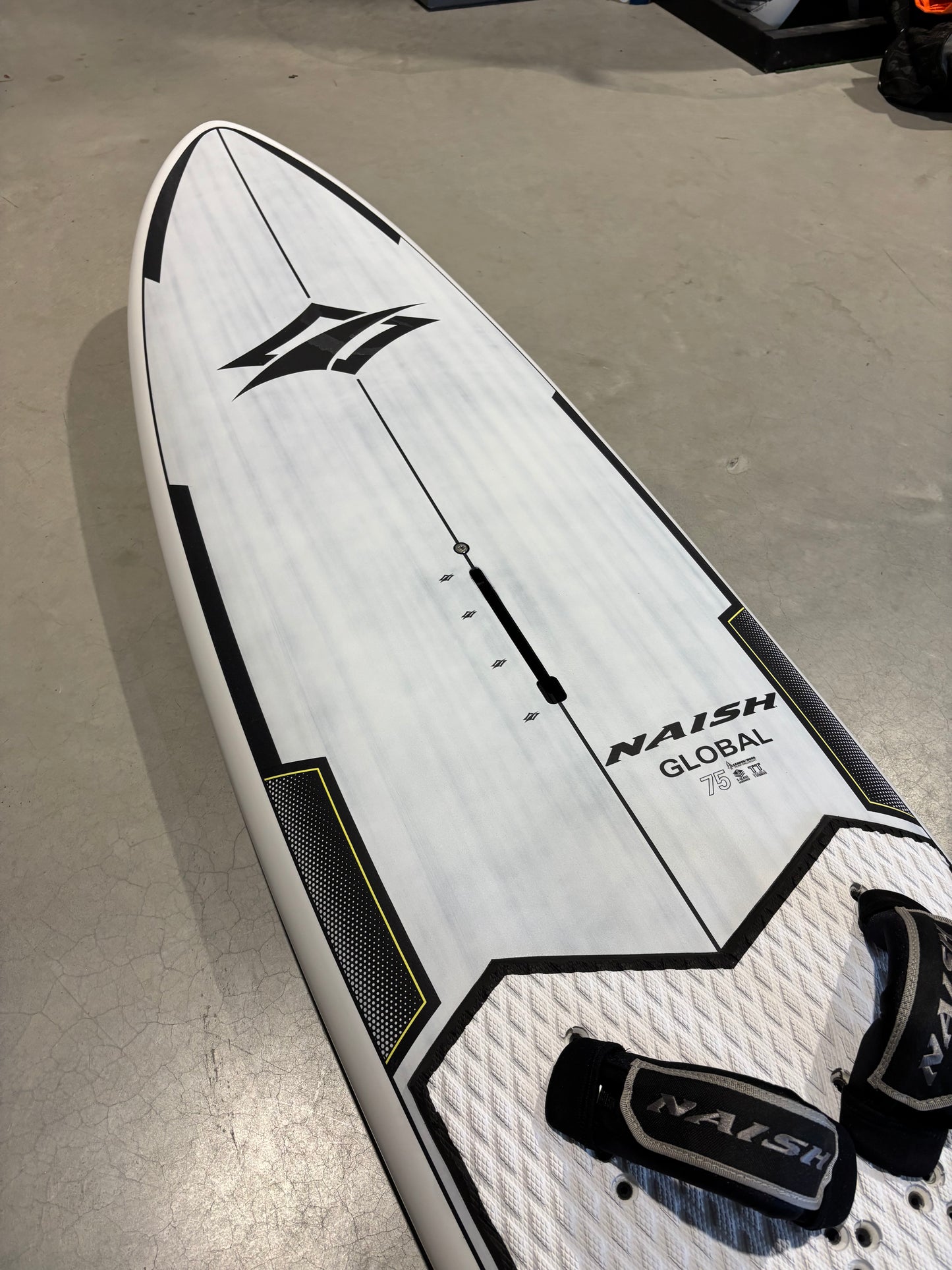 Naish Global 2025 - 75L / NIEUW