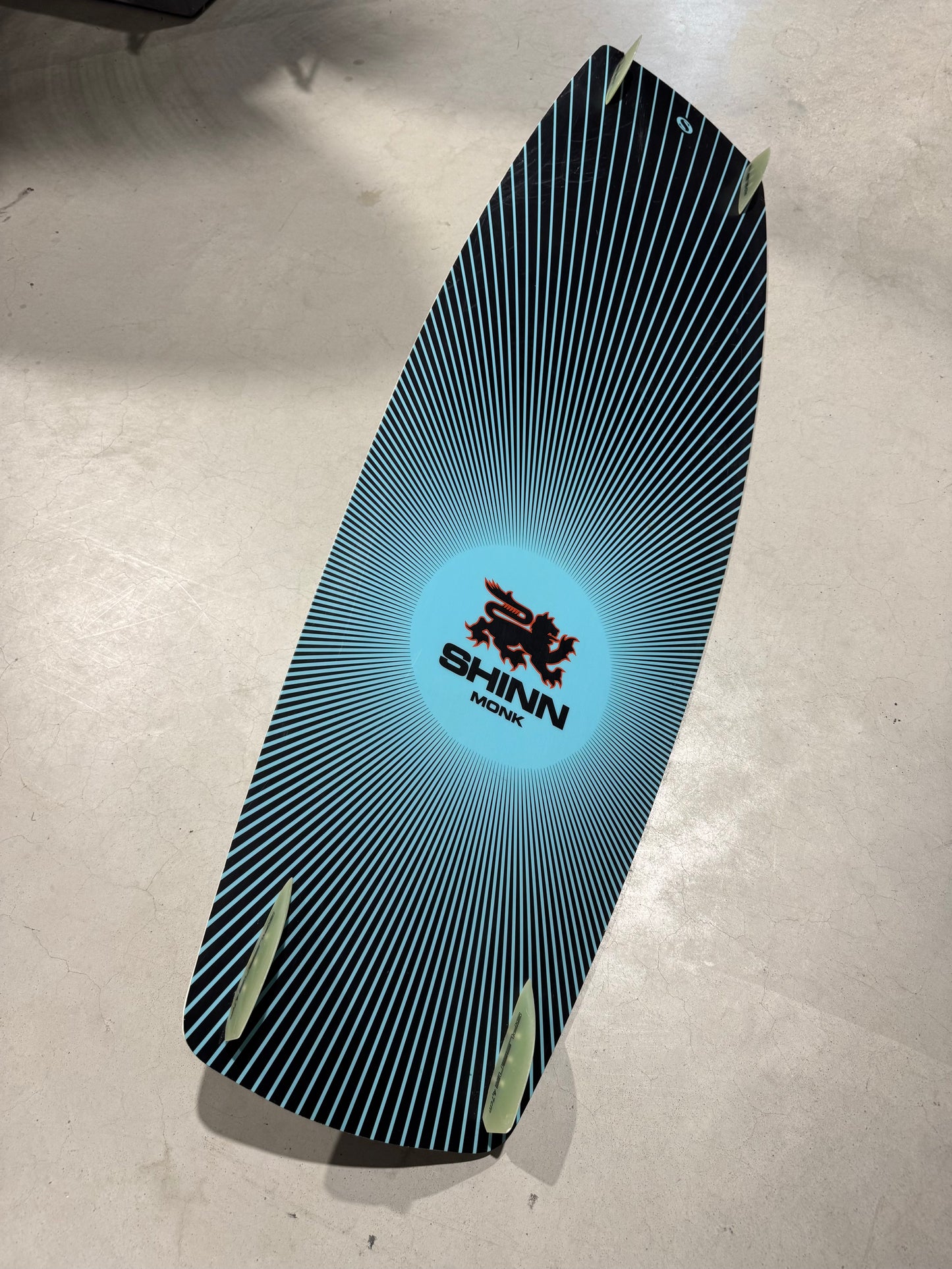 F-one Bandit 10m + Shinn Forever 134x42 + F-one Bar